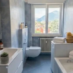 Ristrutturazione bagno con vasca e zona lavanderia